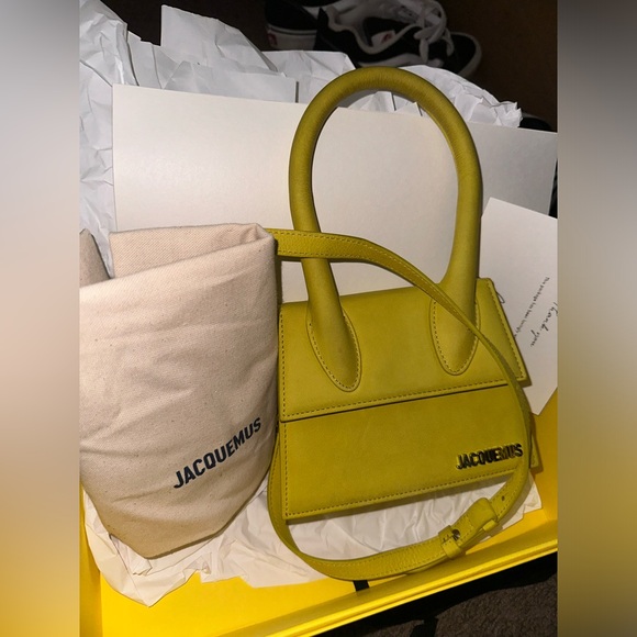 Jacquemus Le Chiquito Moyen leather tote bag - Picture 5 of 10